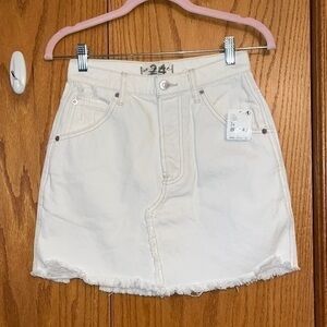 NWT Free People denim skirt size 24 / white ripped size 0